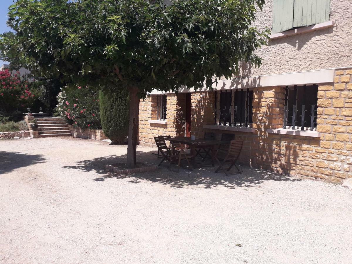 Les Oliviers Apartment Carpentras Bagian luar foto